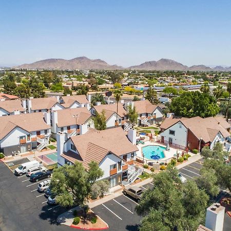 Metro Phx Upstairs 2Bd Sleeps 6 Heated Pool No Pets Allowed Phoenix Bagian luar foto