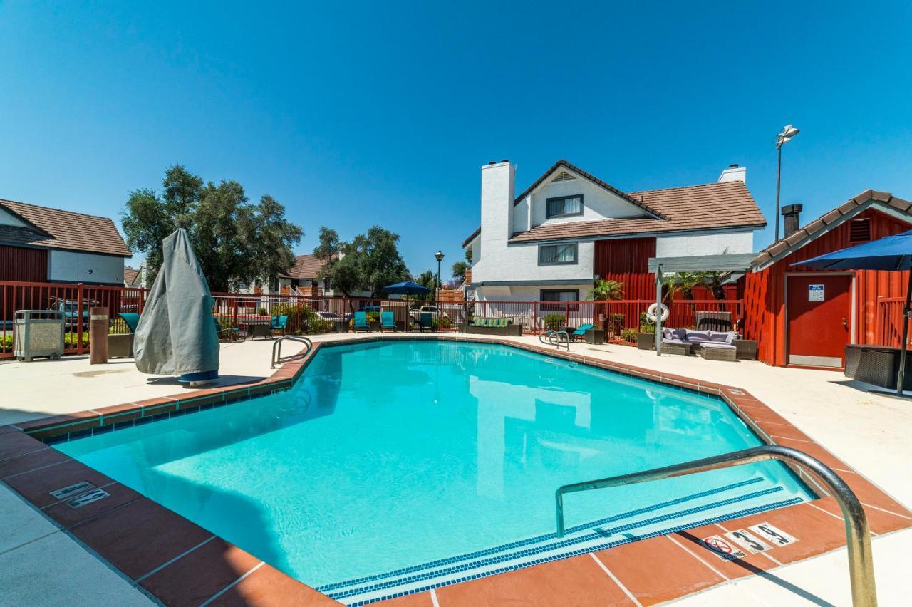 Metro Phx Upstairs 2Bd Sleeps 6 Heated Pool No Pets Allowed Phoenix Bagian luar foto