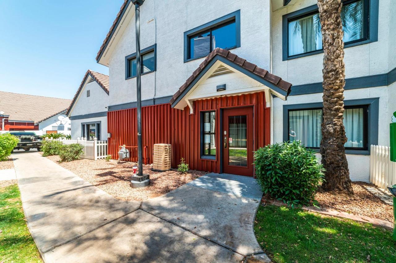 Metro Phx Upstairs 2Bd Sleeps 6 Heated Pool No Pets Allowed Phoenix Bagian luar foto