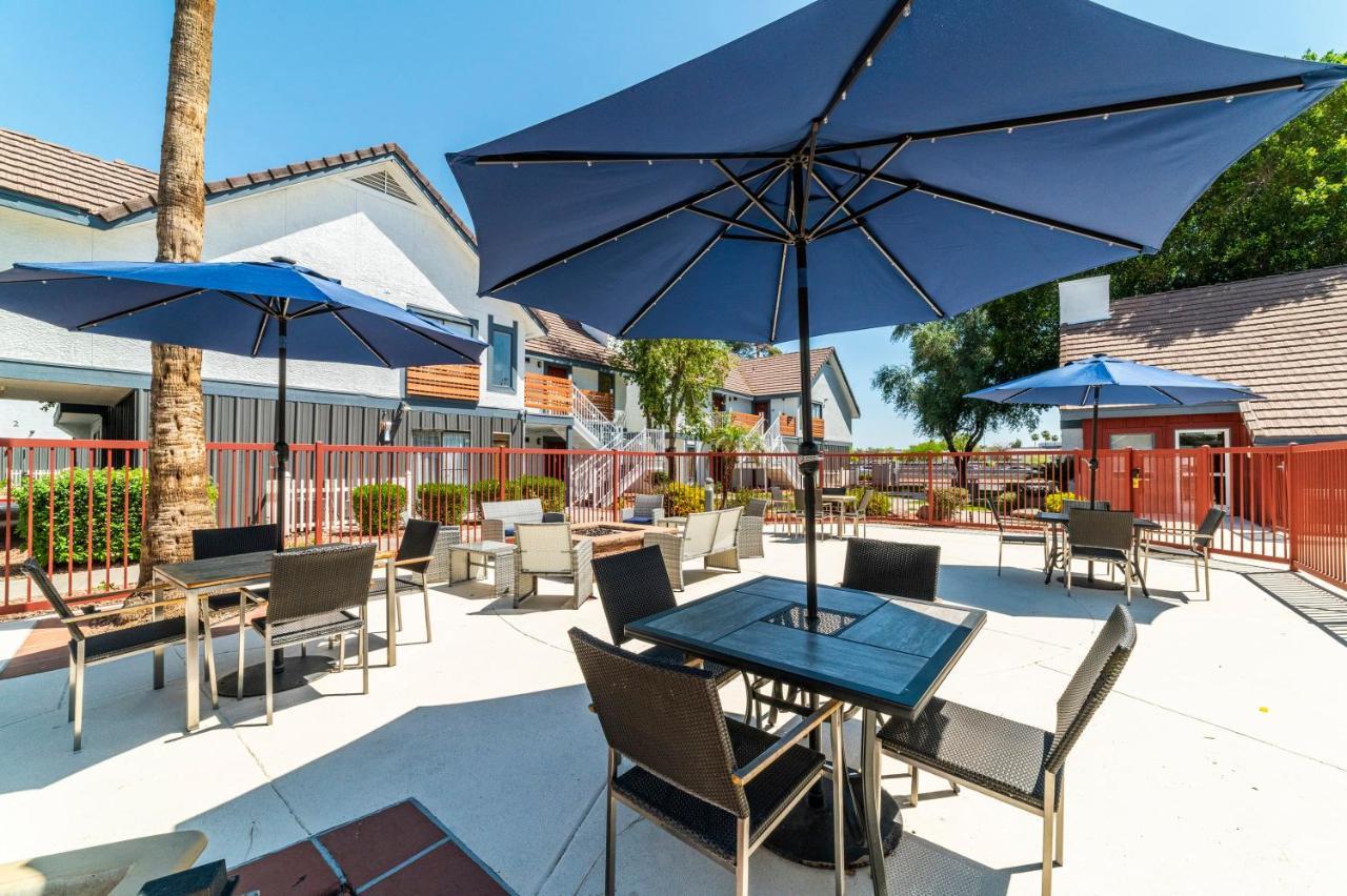 Metro Phx Upstairs 2Bd Sleeps 6 Heated Pool No Pets Allowed Phoenix Bagian luar foto