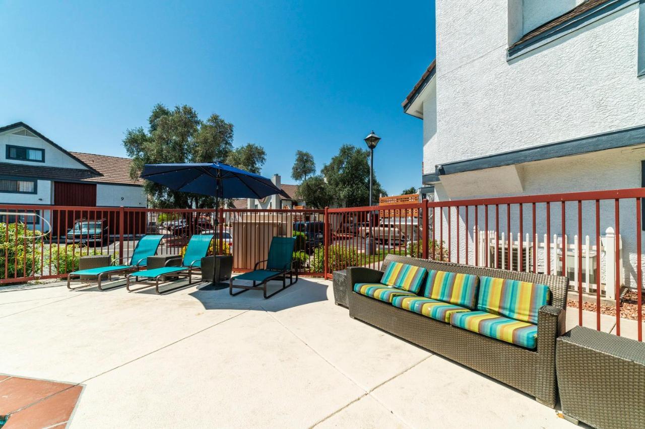 Metro Phx Upstairs 2Bd Sleeps 6 Heated Pool No Pets Allowed Phoenix Bagian luar foto